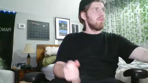 Snapshot of explosive_andyy chatting on March 7, 2026, 7:49 am Explosivee andyy online show from March 7, 2026, 7:49 am