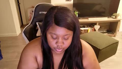 Miss Kitty online show from February 3, 2026, 9:03 am