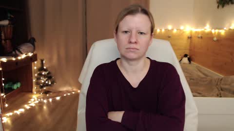 Crystal online show from December 31, 2024, 3:45 am