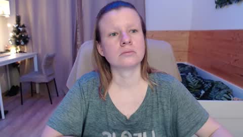 Crystal online show from February 6, 2026, 5:38 pm