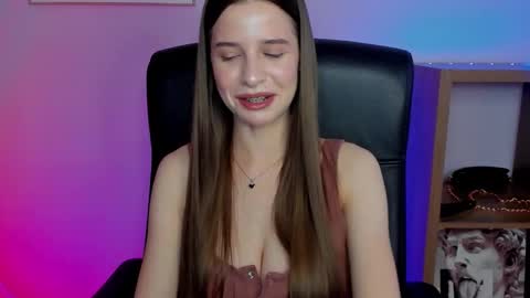 Maya online show from October 9, 2025, 6:44 am