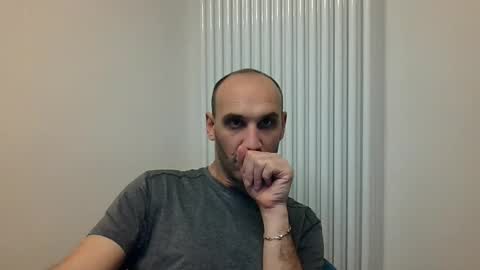 Extro online show from April 30, 2026, 10:03 pm