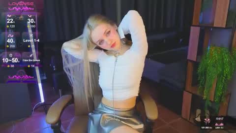 exxxcore_ online show from September 11, 2025, 12:49 pm