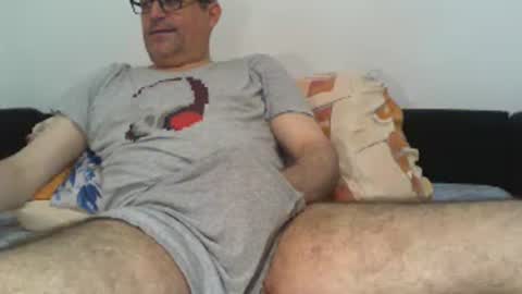Snapshot of eyes12 chatting on June 22, 2026, 5:04 am GEORGE online show from June 22, 2026, 5:04 am