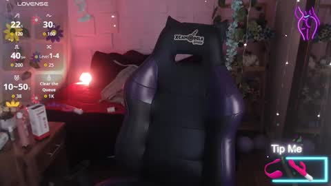 Snapshot of eyes_moonn chatting on March 25, 2026, 4:13 pm eyes_moonn online show from March 25, 2026, 4:13 pm