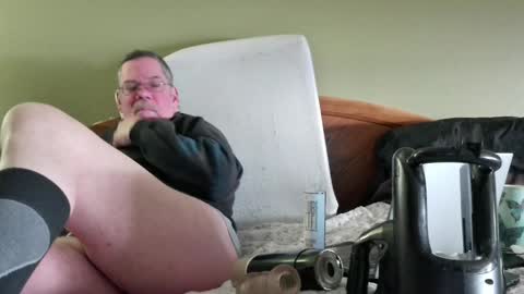 Snapshot of eyeswideshut63 chatting on December 21, 2024, 7:16 pm Eyeswideshut63 online show from December 21, 2024, 7:16 pm