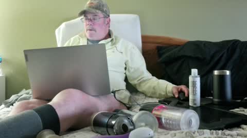 Snapshot of eyeswideshut63 chatting on January 4, 2025, 8:16 pm Eyeswideshut63 online show from January 4, 2025, 8:16 pm