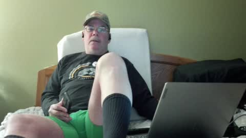 Snapshot of eyeswideshut63 chatting on January 19, 2025, 12:50 pm Eyeswideshut63 online show from January 19, 2025, 12:50 pm