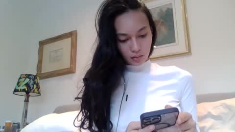 NewKarina online show from January 4, 2025, 10:38 am