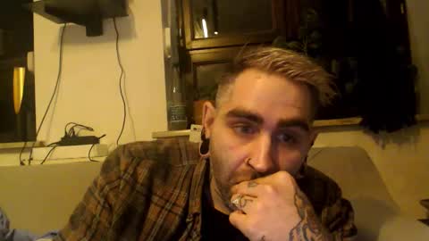 Eytab online show from October 9, 2025, 7:01 pm