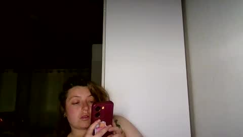 Aimee online show from November 28, 2025, 2:25 am