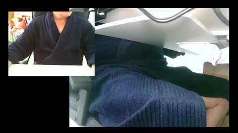 Snapshot of ezondi1 chatting on December 25, 2024, 10:27 pm EZONDI online show from December 25, 2024, 10:27 pm