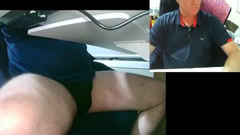 Snapshot of ezondi1 chatting on February 21, 2025, 4:26 pm EZONDI online show from February 21, 2025, 4:26 pm