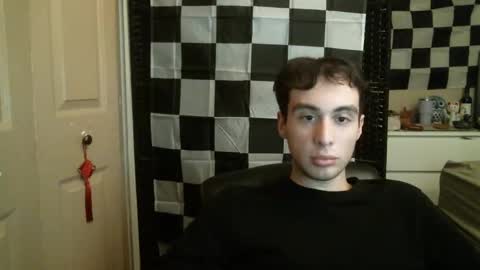 Ezra Naamah online show from January 8, 2025, 3:51 am