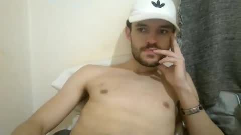Snapshot of ezzcunha chatting on June 6, 2026, 1:32 am ezzcunha online show from June 6, 2026, 1:32 am