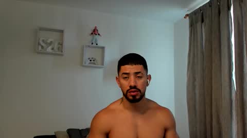 Snapshot of ezzio_scolaro chatting on September 24, 2025, 2:20 pm Ezzio Scolaro online show from September 24, 2025, 2:20 pm