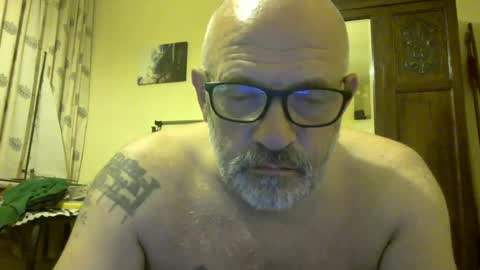 f1zzeek online show from August 4, 2026, 10:45 pm