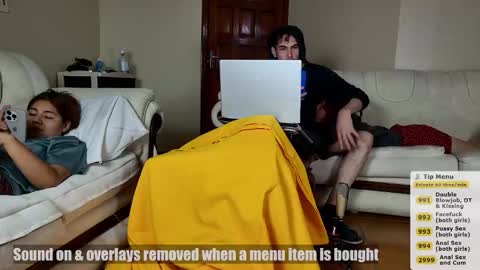 Snapshot of f4p_top chatting on October 7, 2025, 8:50 pm Tina online show from October 7, 2025, 8:50 pm