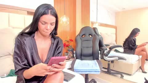  Fabi  online show from January 24, 2025, 1:03 am