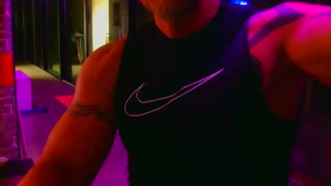 Snapshot of fabxxxl chatting on April 4, 2026, 7:11 pm fabxxxl online show from April 4, 2026, 7:11 pm
