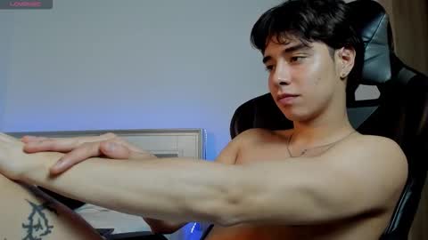 faceofbabyyy online show from November 30, 2025, 3:32 am