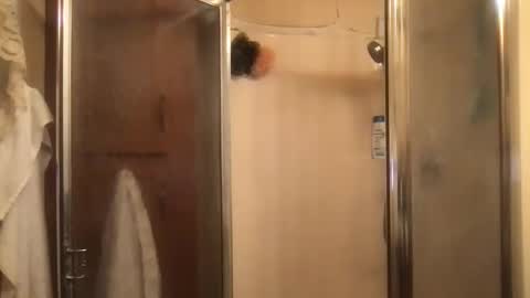 Fae online show from February 25, 2025, 11:08 am