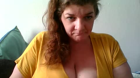 faidra mae online show from January 3, 2025, 8:32 pm