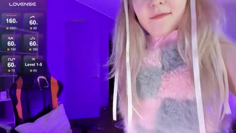 Snapshot of fairy_casey chatting on November 25, 2025, 7:14 pm fairy_casey online show from November 25, 2025, 7:14 pm