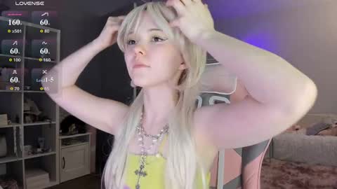fairy_casey online show from April 29, 2026, 9:32 pm