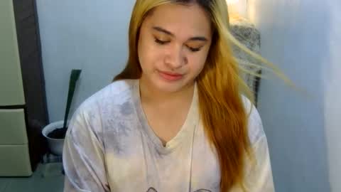 Snapshot of fairy_cuddle chatting on March 18, 2026, 9:51 pm call me shanaia online show from March 18, 2026, 9:51 pm