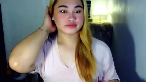 Snapshot of fairy_cuddle chatting on April 5, 2026, 12:52 am call me shanaia online show from April 5, 2026, 12:52 am