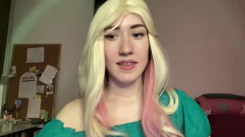 fairy_face online show from March 11, 2025, 6:19 pm