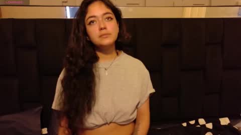 Marie online show from November 3, 2025, 3:35 pm