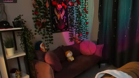 Tara online show from February 19, 2026, 9:33 pm