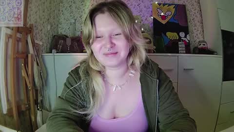 Arisha online show from February 4, 2025, 5:55 pm