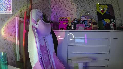 Arisha online show from February 4, 2025, 8:59 pm