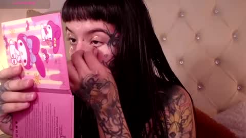 Snapshot of fairyflexxx chatting on December 11, 2024, 1:06 pm Fairy online show from December 11, 2024, 1:06 pm