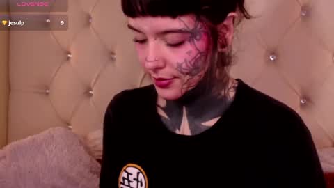 Snapshot of fairyflexxx chatting on December 17, 2024, 12:54 pm Fairy online show from December 17, 2024, 12:54 pm