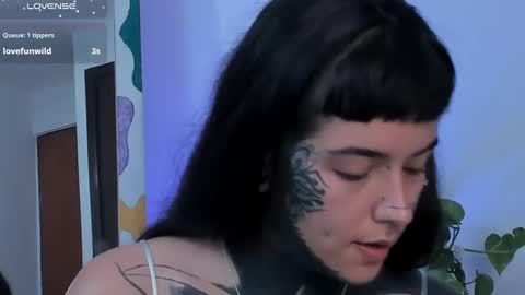 Snapshot of fairyflexxx chatting on March 9, 2025, 1:26 pm Fairy online show from March 9, 2025, 1:26 pm