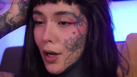 Snapshot of fairyflexxx chatting on October 8, 2025, 10:40 pm Fairy online show from October 8, 2025, 10:40 pm