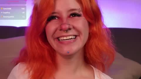 Snapshot of fairyflexxx chatting on October 31, 2025, 10:11 pm Fairy online show from October 31, 2025, 10:11 pm