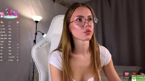 fairyfuckdust online show from September 27, 2025, 12:15 am