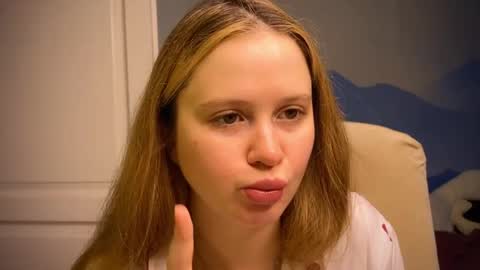 Snapshot of fairyilona chatting on October 28, 2025, 7:45 am Ilona online show from October 28, 2025, 7:45 am