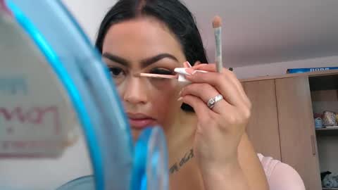 fairylatin online show from December 7, 2024, 11:51 am