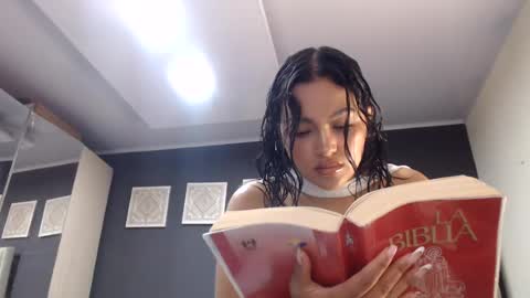 fairylatin online show from June 30, 2026, 6:31 pm