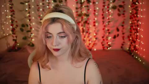 Snapshot of fairyvi chatting on March 5, 2026, 4:58 pm Vi online show from March 5, 2026, 4:58 pm