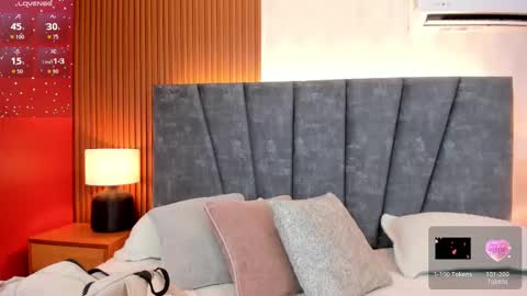  Leila.... online show from November 11, 2025, 12:27 pm