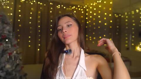 Kaori online show from December 19, 2025, 7:21 pm