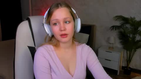 Lane   online show from February 3, 2026, 6:22 am