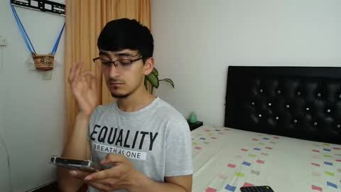 FallGays online show from December 18, 2025, 11:33 pm